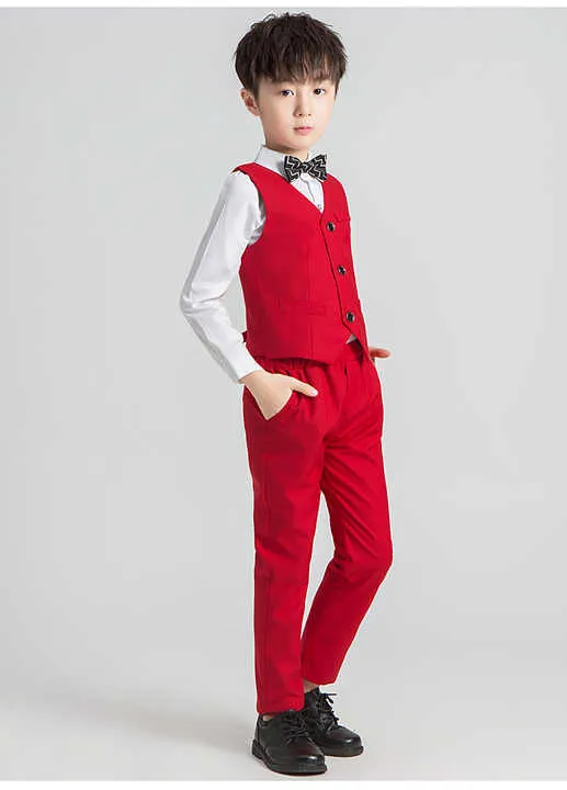 قطعة الأطفال اللباس الرسمي . Children's formal wear
