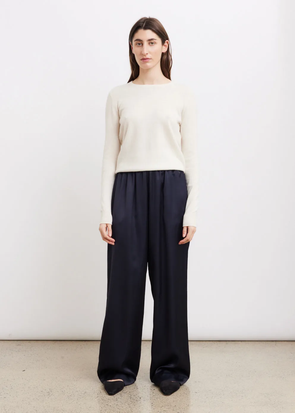 Cashmere Slim Crew Sweater