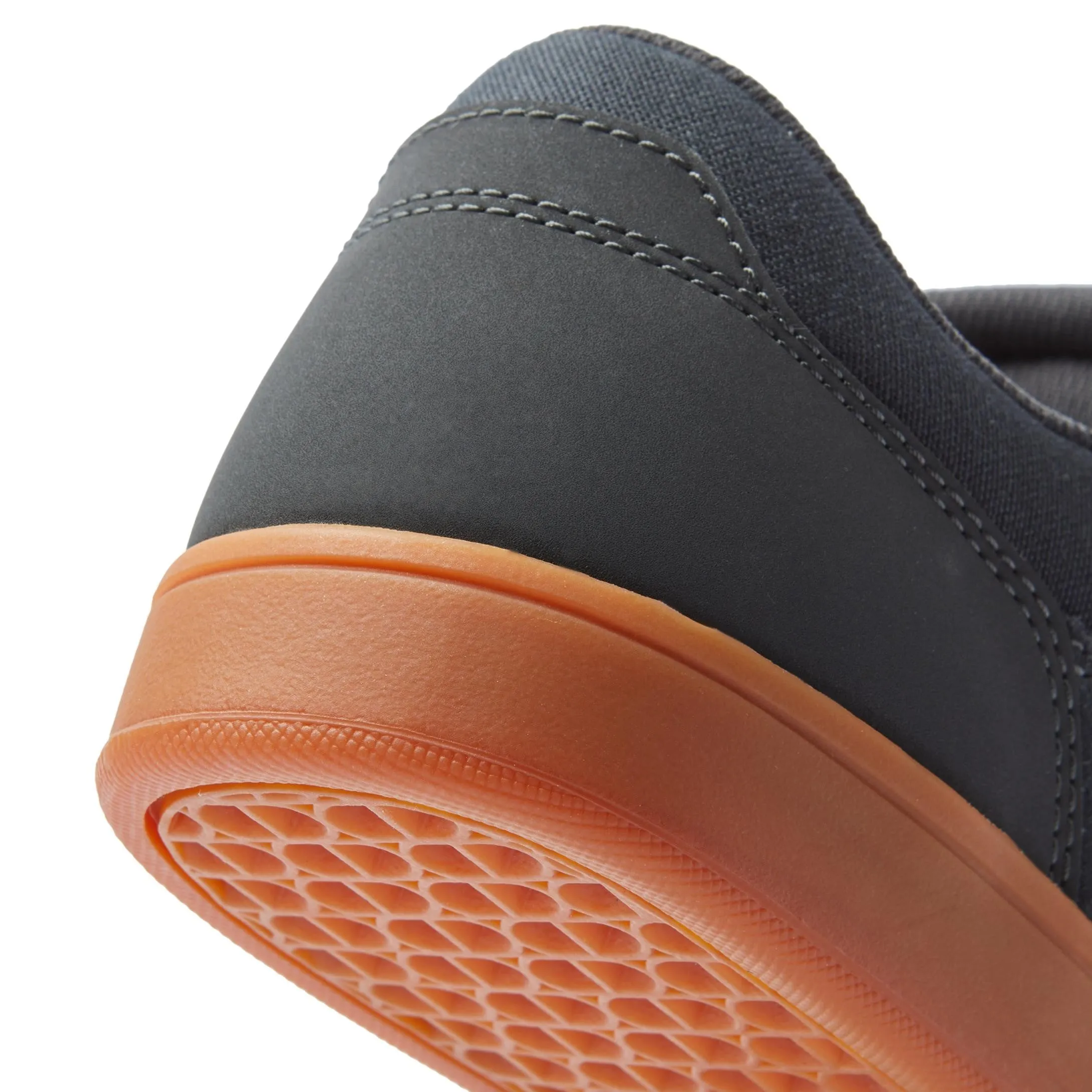 DC Shoes Mens Crisis 2 Suede Low Rise Trainers - Black/Gum