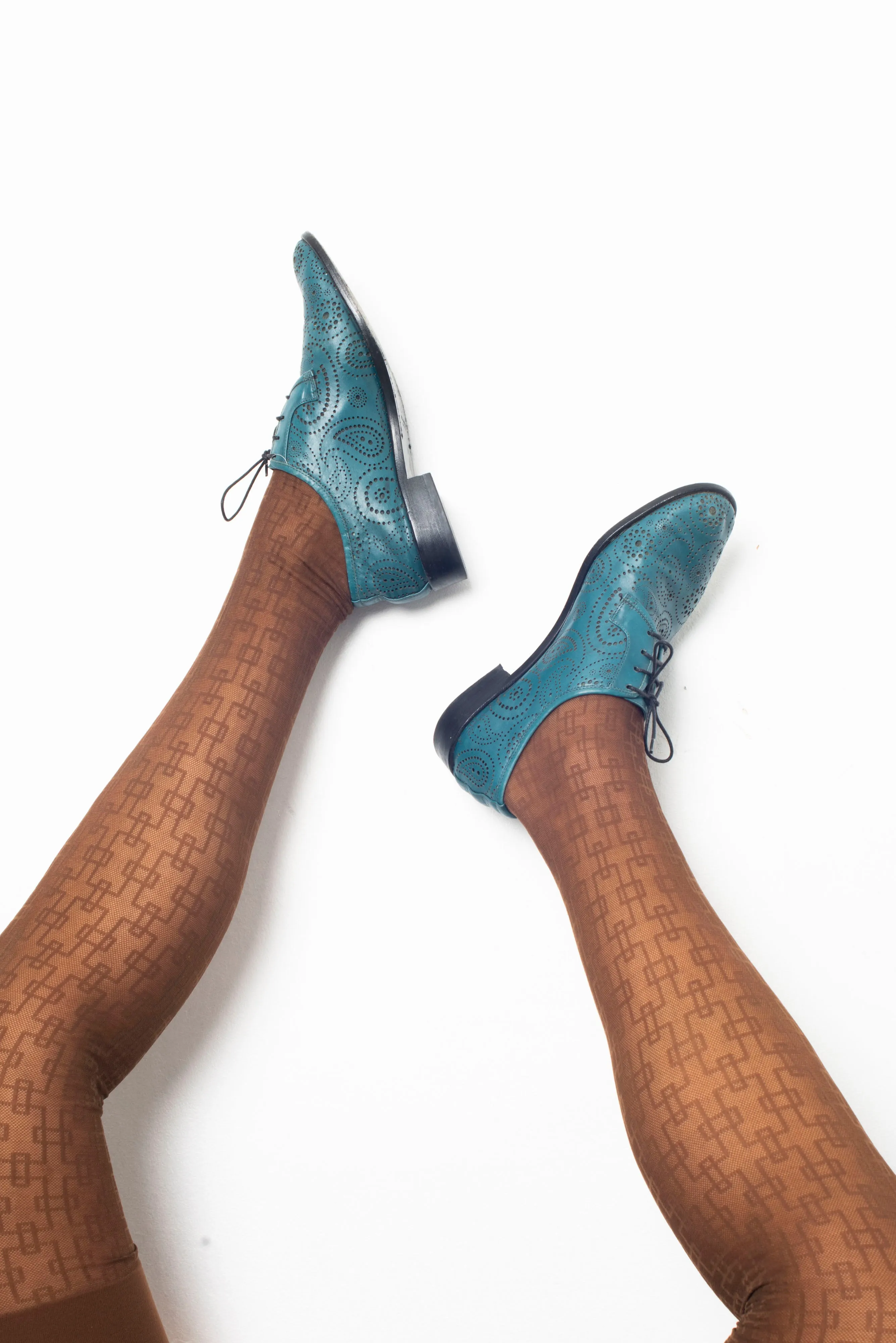 Jil Sander peacock blue perforated leather derbies in paisley motif size 38,5