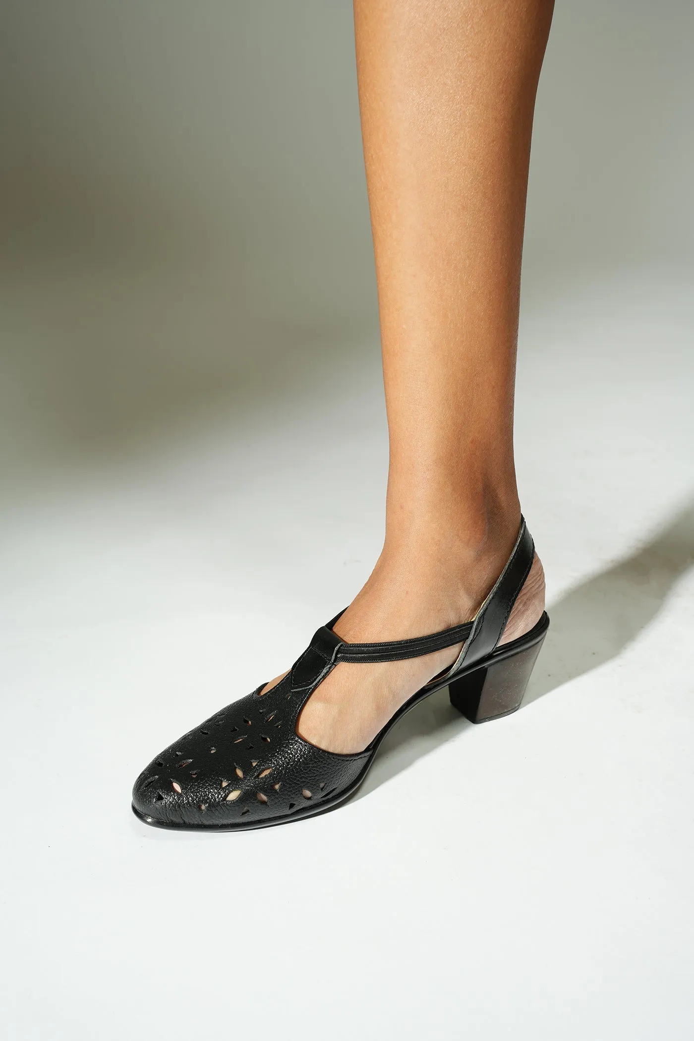 Versatile posh heels
